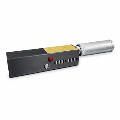 Sistem Pengapian Laser Portabel 120W dengan Baterai Isi Ulang & Sumber Laser yang Dapat Disesuaikan